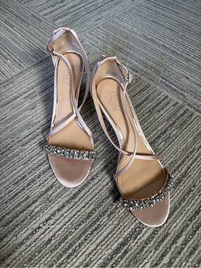 Badgley Mischka Blush Satin Rhinestone Wedge - like new condition